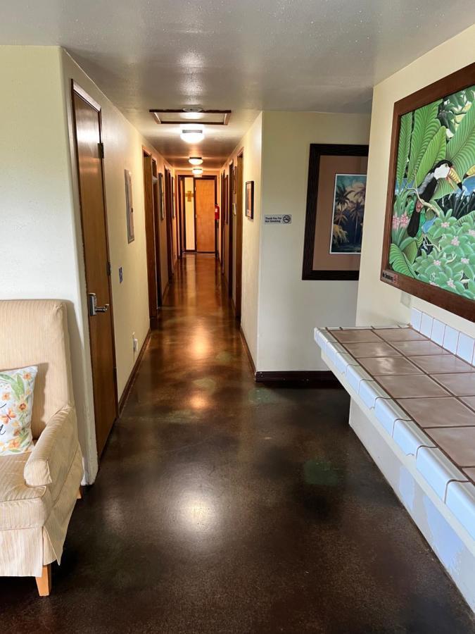 God'S Peace Of Maui Bed & Breakfast Makawao Bagian luar foto